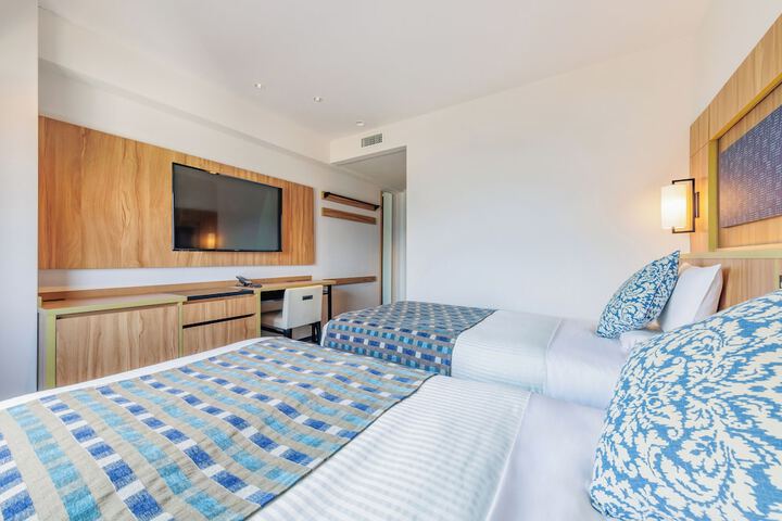 Room 14 of 61