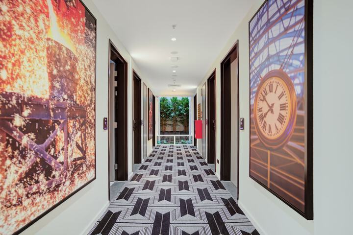 Ballroom/Hall 48 of 56