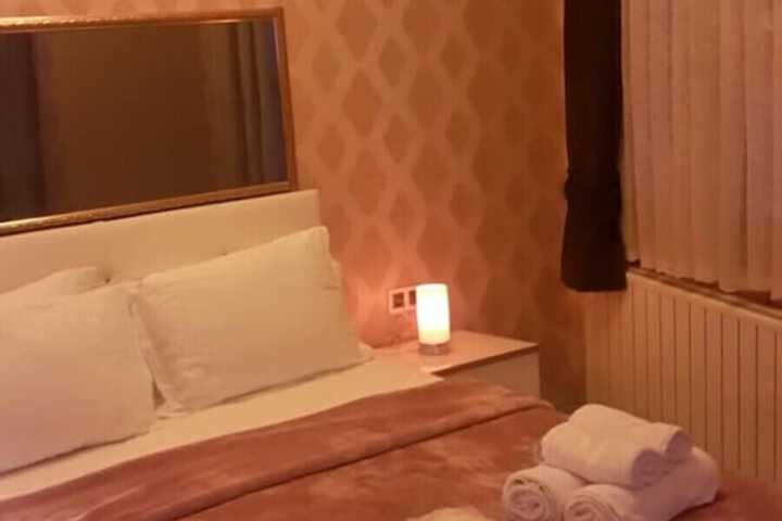 Room 25 of 126