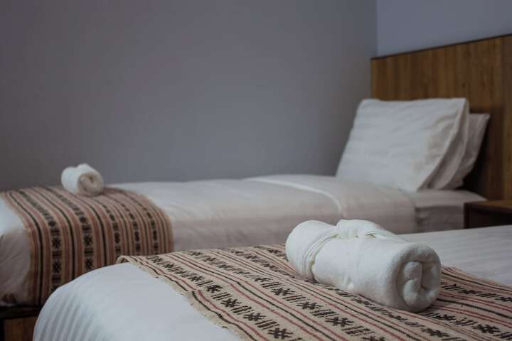 Room 8 of 35