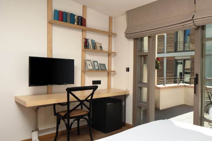 Room 60 of 148
