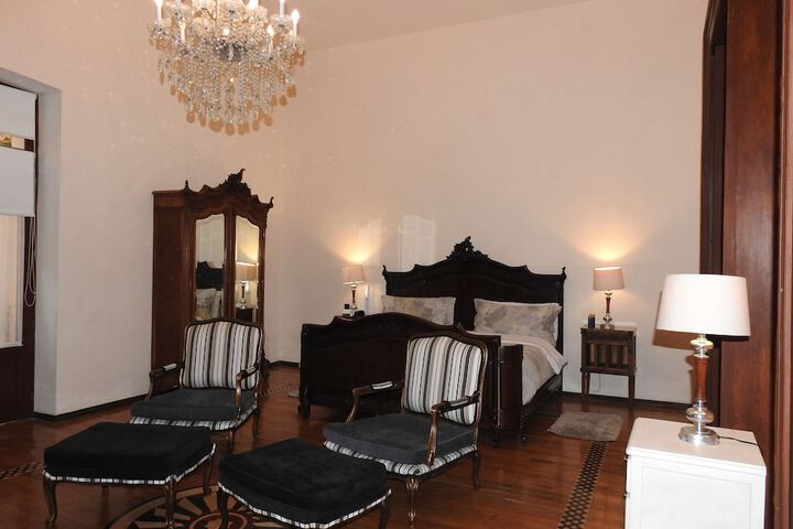 Room 16 of 47