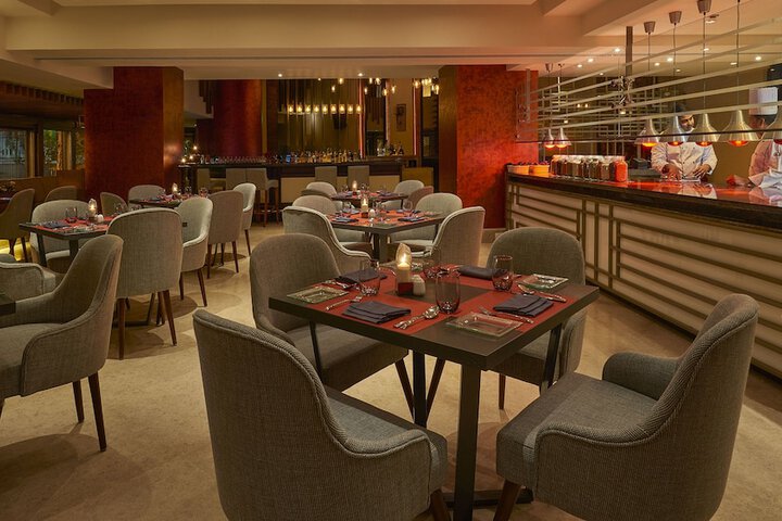 Dining 85 of 147