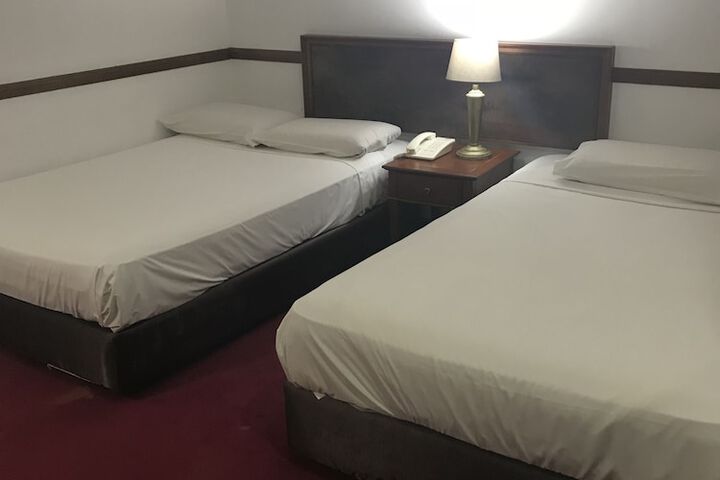 Room 30 of 61