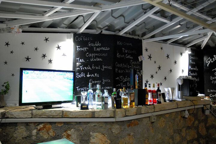 Lounge 96 of 113