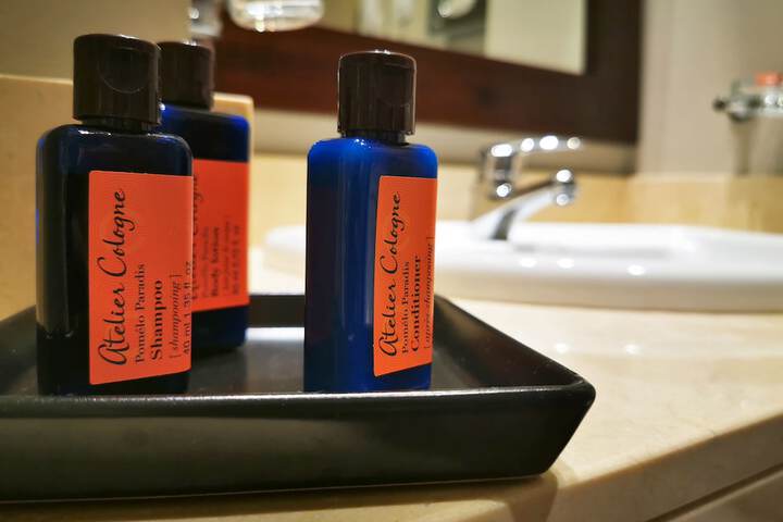 Room amenity