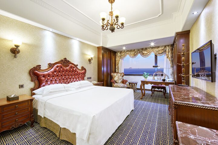 Room 17 of 57
