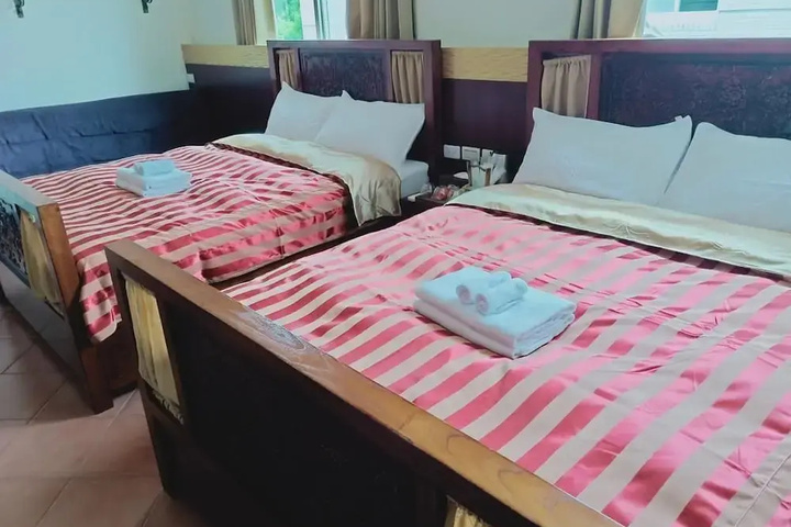 Room 2 of 14