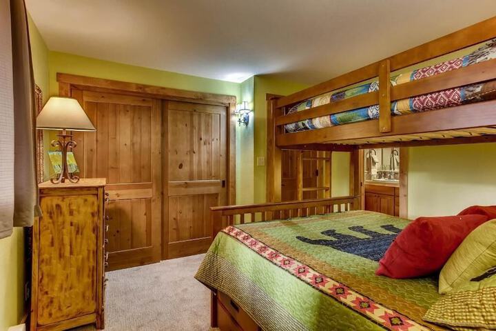 Room 4 of 229