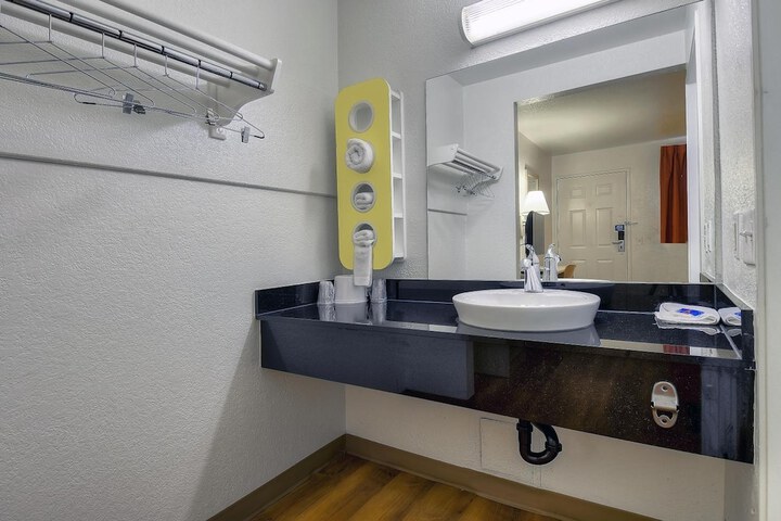 Double Bed (10 of 14)