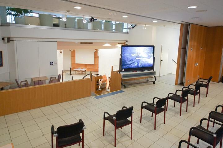Meeting facility