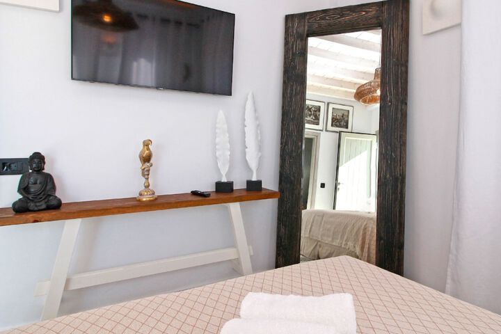 Room 52 of 53