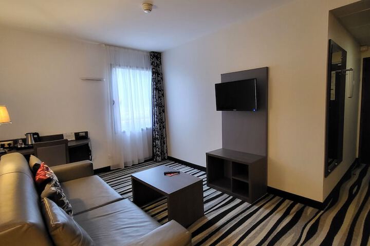 Room 26 of 55