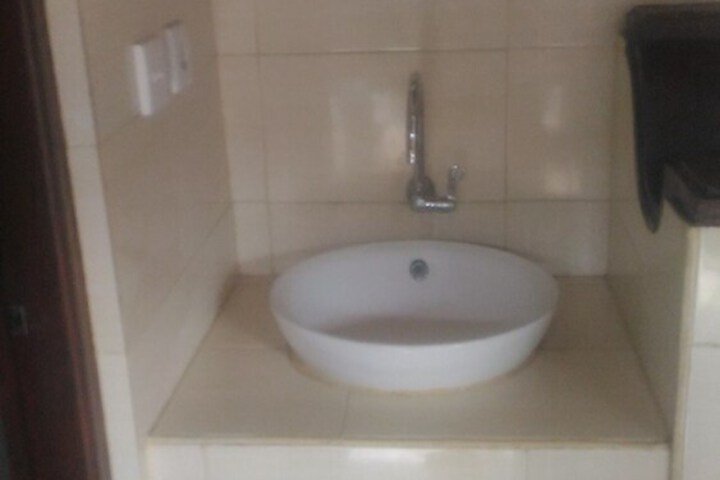 Room 10 of 44
