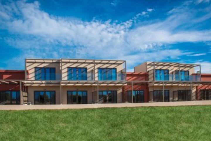 Oasis Apts