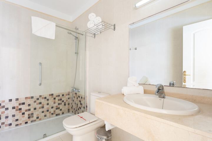 Clean Restrooms