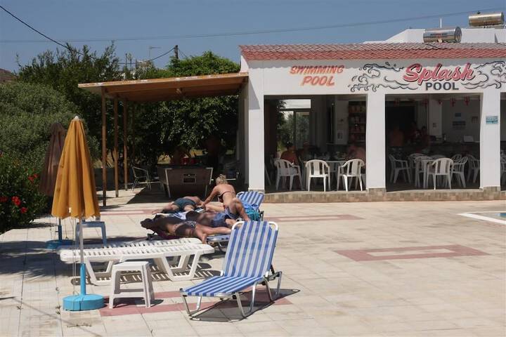 Hotel with Pool