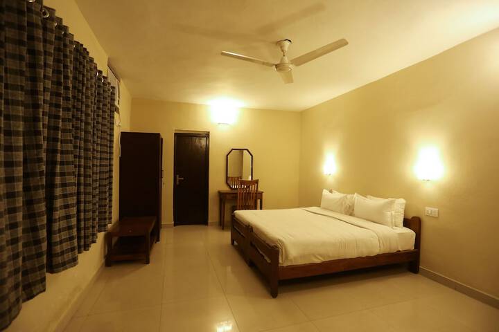 Room 16 of 129