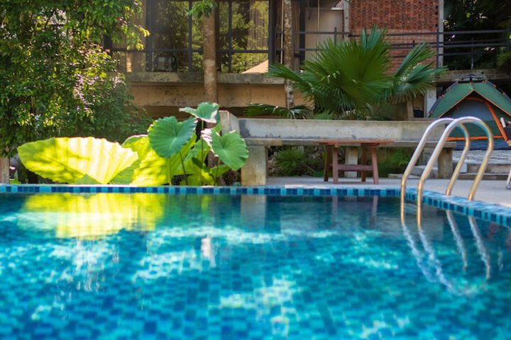 Pool 26 of 36