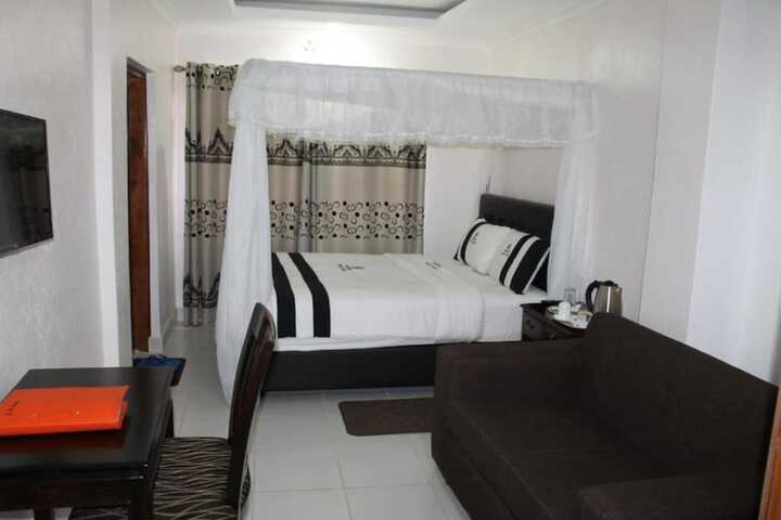 Room 5 of 30