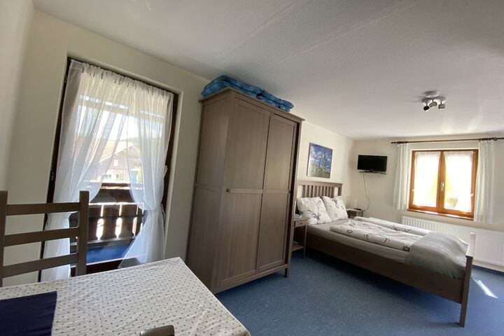 Room 18 of 97