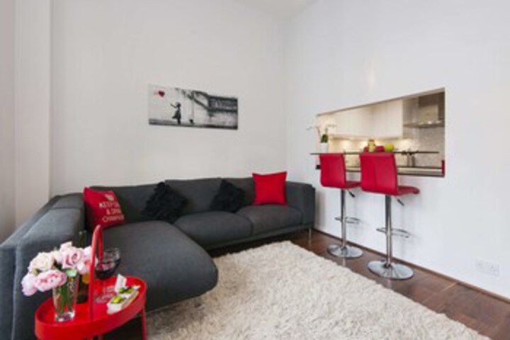 Room 12 of 22