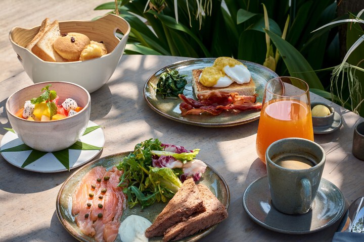 Breakfast/Coffee Service 101 of 114