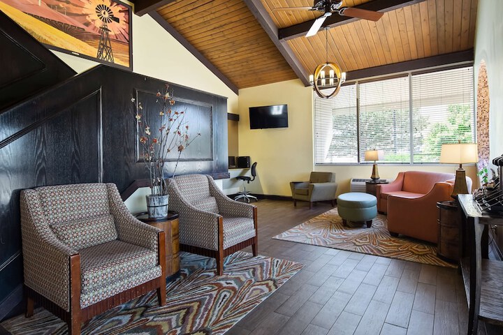 Lobby Entry