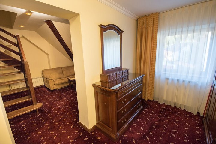 Room 22 of 73