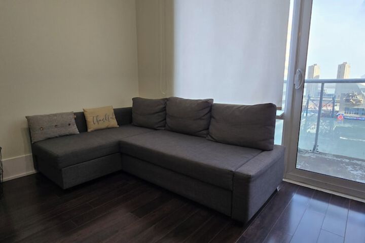 Room 220 of 448