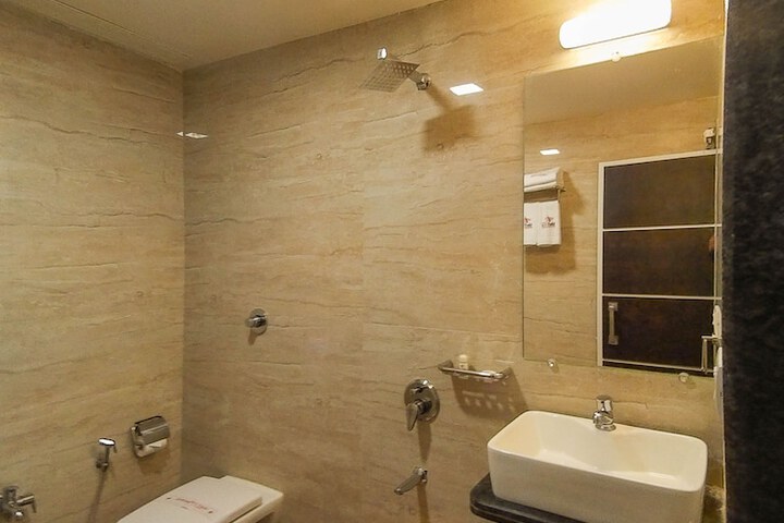 Room 18 of 39