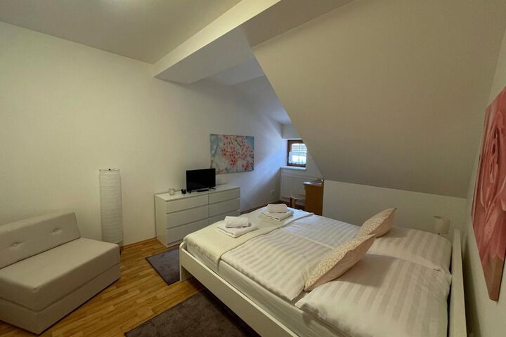 Room 33 of 57
