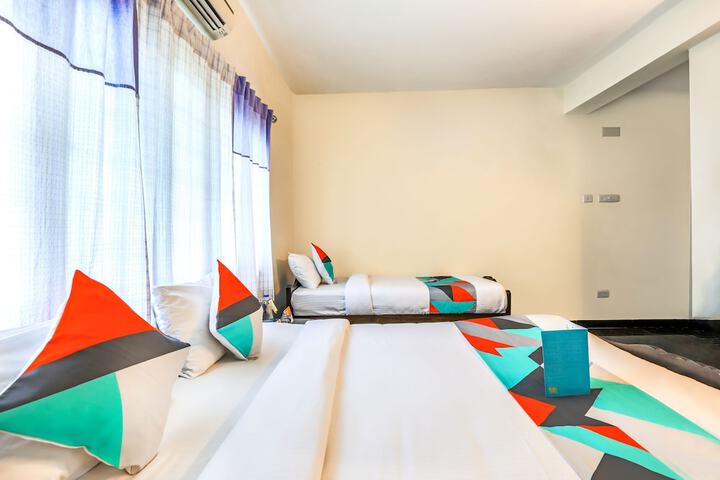 Room 15 of 18