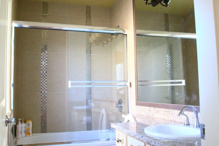 Room 12 of 47