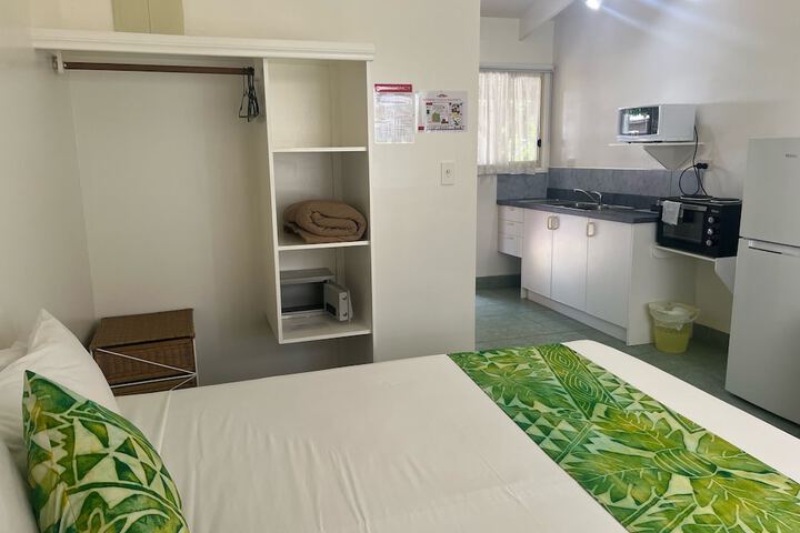 Room 8 of 73