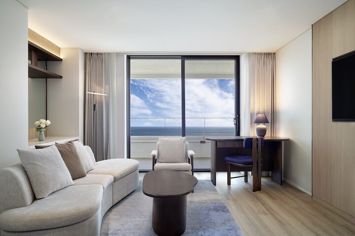 Room 10 of 62