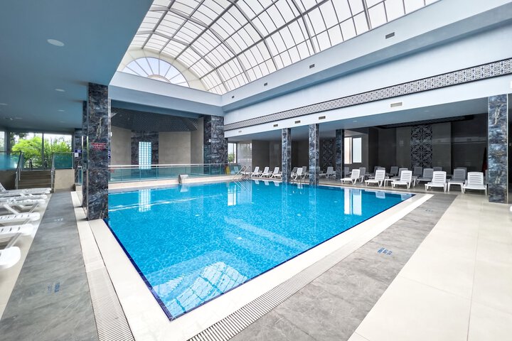 Pool 45 of 126
