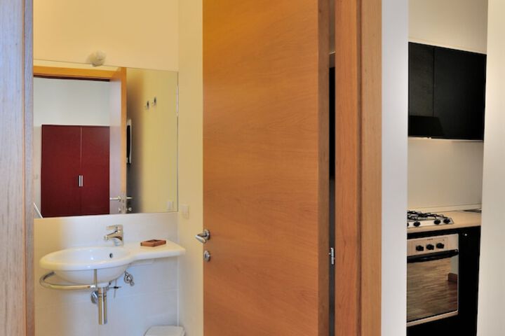 Room 90 of 161