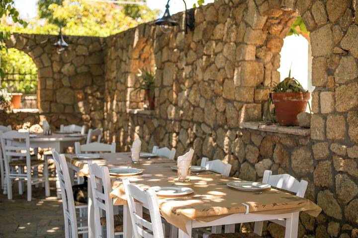 Dining 78 of 151
