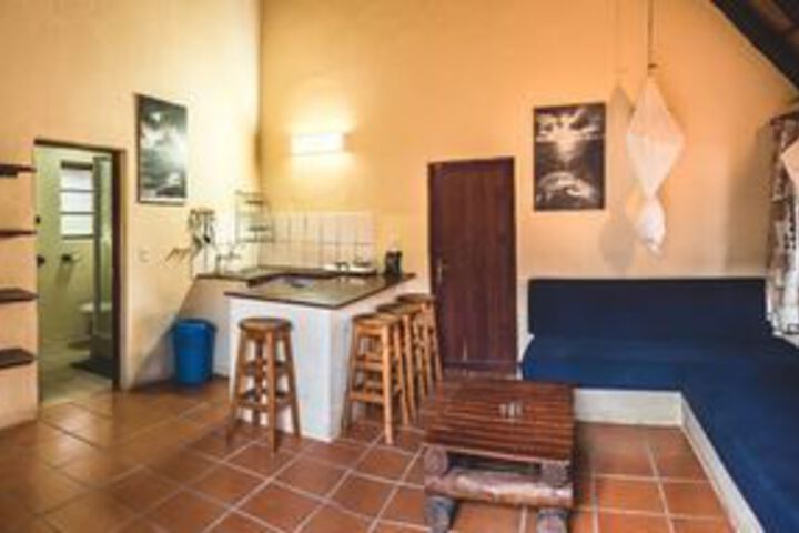 Room 9 of 10