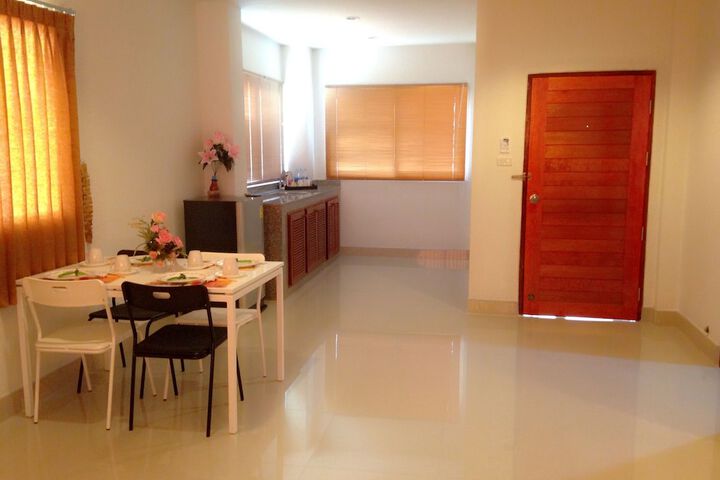 Room 43 of 147