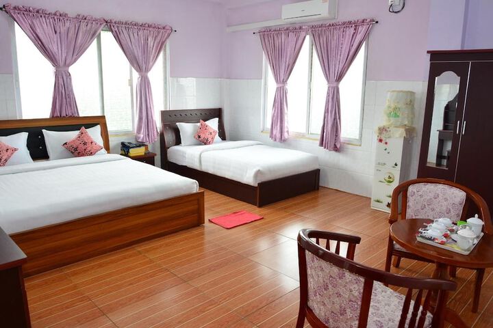 Room 18 of 32