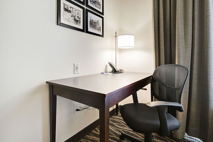 2 Queen Guest Room (18 of 18)