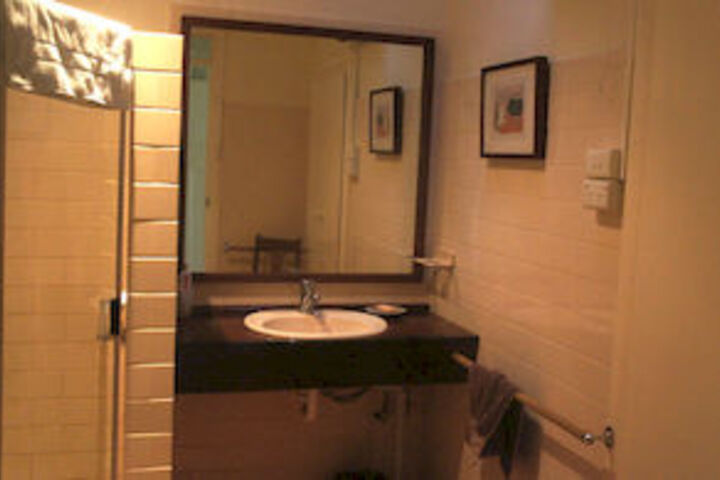 Room 3 of 41