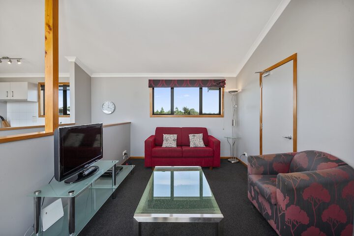 Room 7 of 24