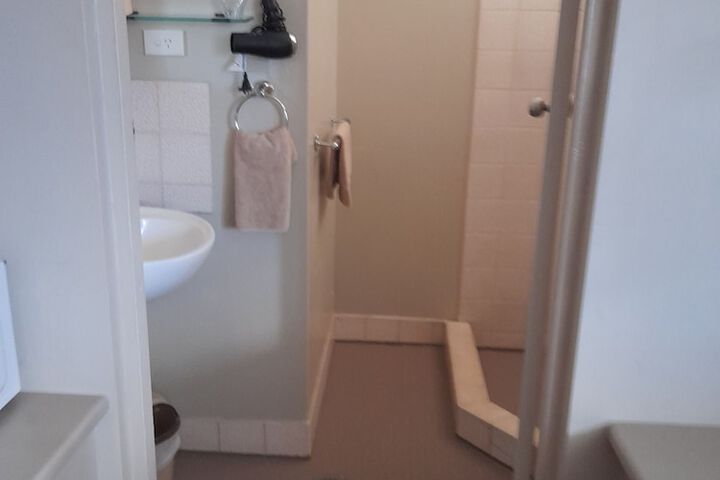 Room 74 of 86