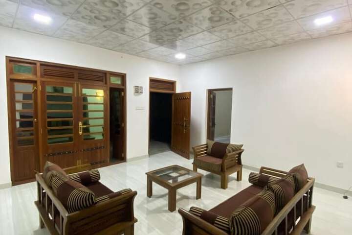 Room 8 of 14