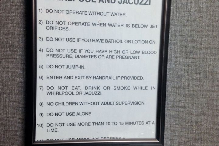 Jetted tub