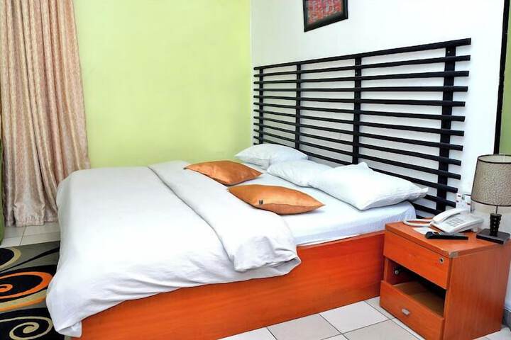 Room 19 of 49