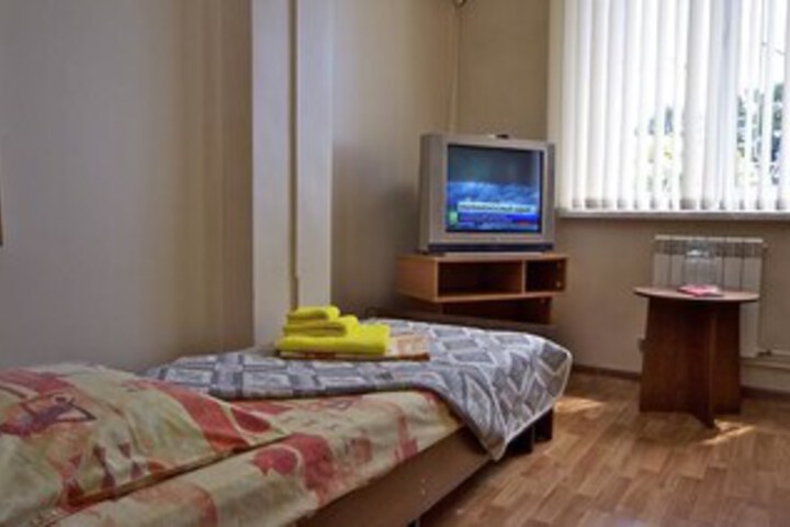 Room 2 of 27